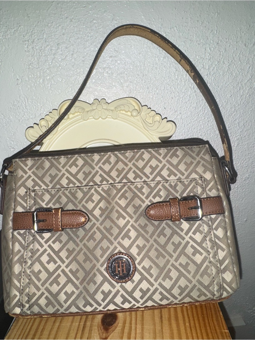 Tommy Hilfiger Shoulder Bag